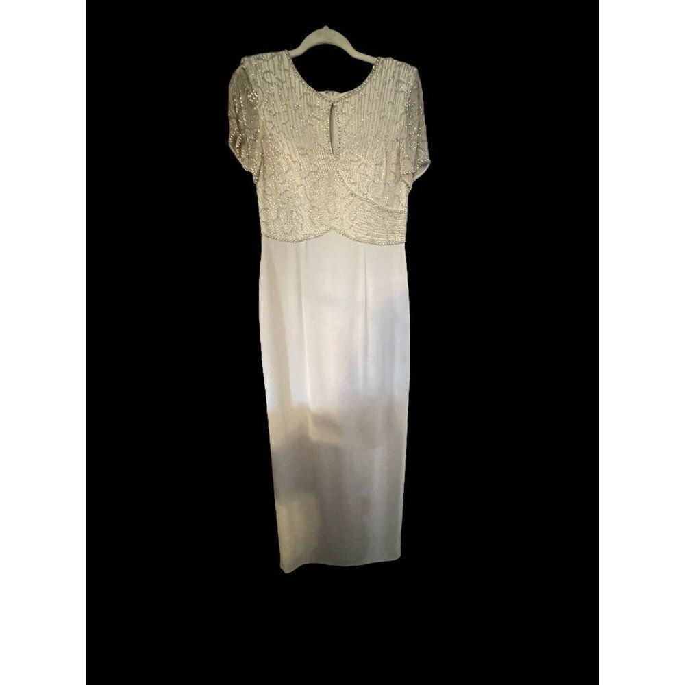MONTAGE BY MON CHERI Light Gray‎ BEADED LONG GOWN Special Occasion Sz 10P